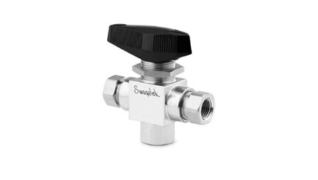 شیر سه راهه